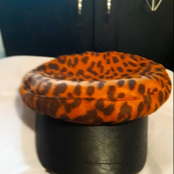 3 hats NEW WITH TAGS - Picture 1 of 4